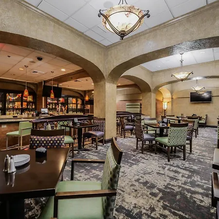 Crowne Plaza Cleveland Airport By Ihg-3
