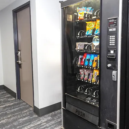 Coratel Inn & Suites By Jasper Mankato-2