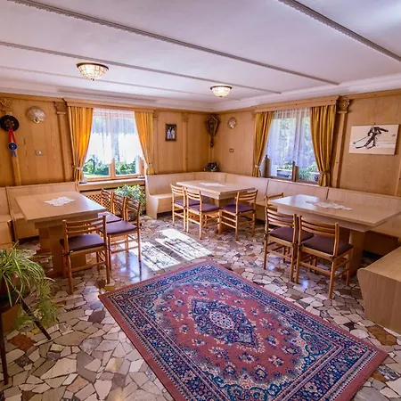 Hotel Siera Hof-3