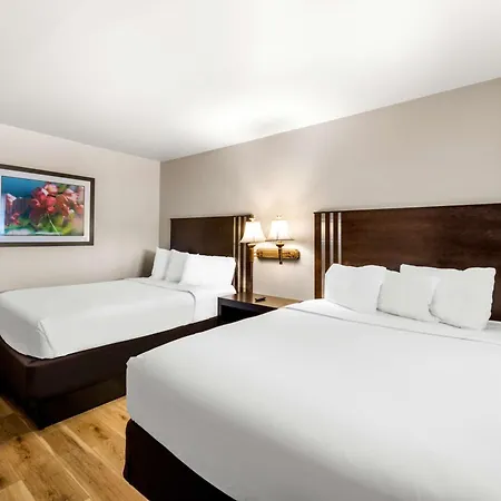 Americas Best Value Inn Marquette-2