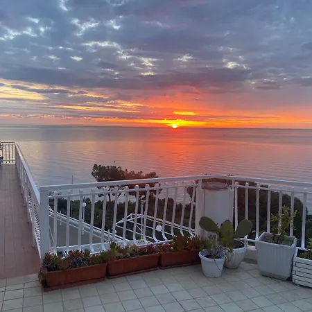 Camera Vista Mare Sunrise-Top Panorama-Only Adults-3