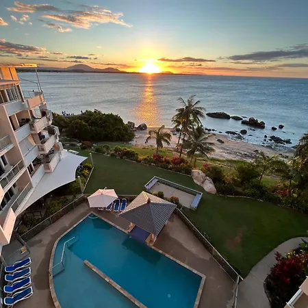 Coral Cove Apartments - Absolute Beachfront Resort Bowen-3