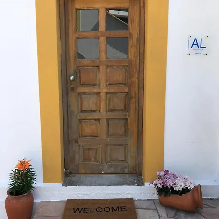 Margarida Guest House - Rooms Lisbon South By Rosado-2