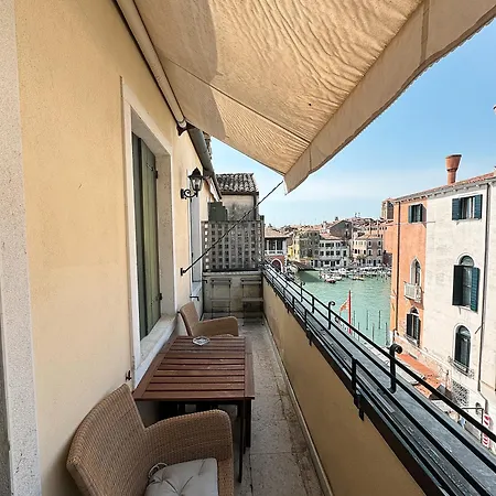 Foscari Palace-2