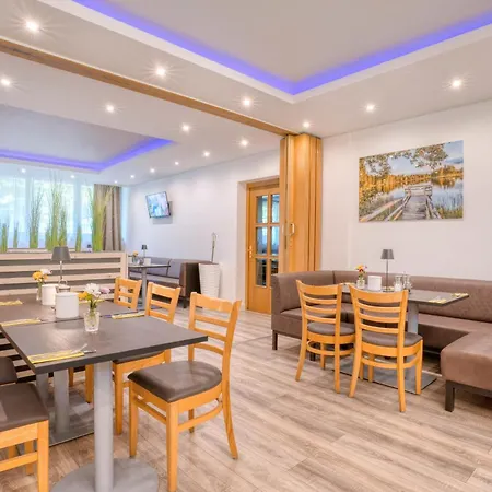 Waldhotel-2