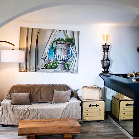 La Bravade Luxe et sérénité au cœur de Saint-Tropez Suites spacieuses avec jardin enchanteur-2