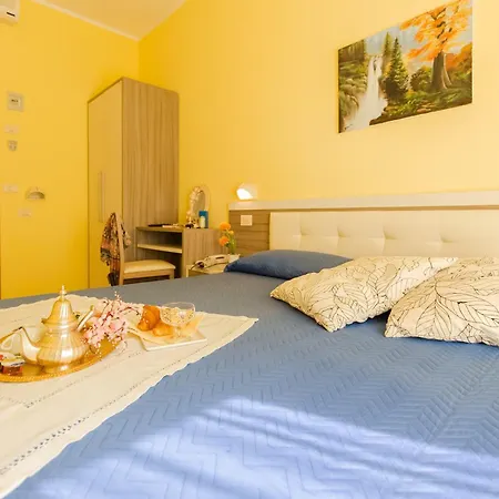 Hotel Gloria-3
