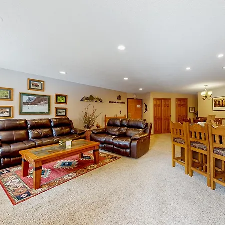 Pine Ridge Condos-3