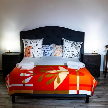 Les Canoubiers Luxe et sérénité au cœur de Saint-Tropez Suites spacieuses avec jardin enchanteur-3