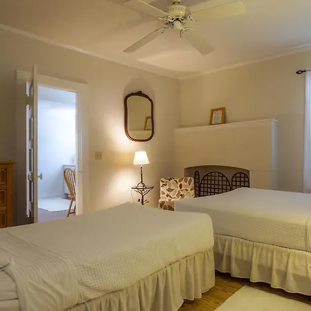 Casa 325 Guesthouse-2