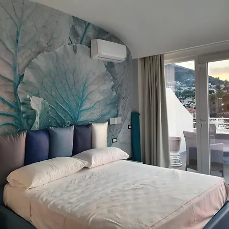 Clipper Suite-2