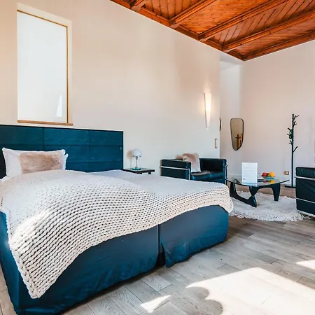 SCHLOSS RANZOW - kleines Romantik Hotel - Wellness - Golfplatz - Hochzeiten&Feiern-3