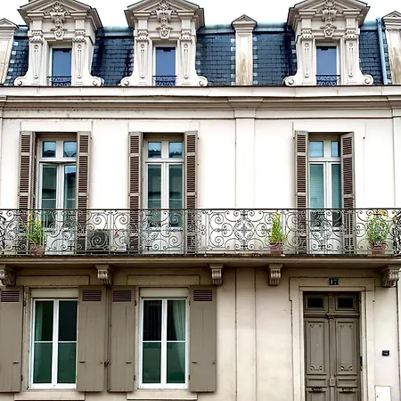 La Maison VH-2