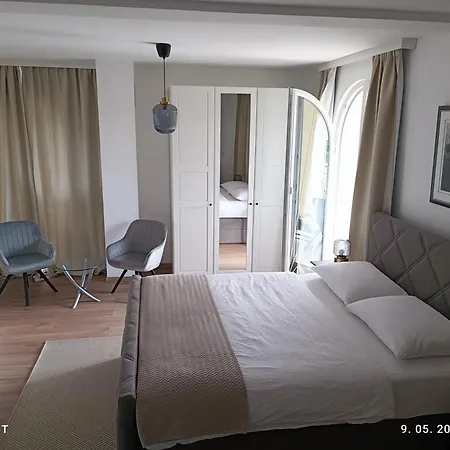 Marko Rooms-3
