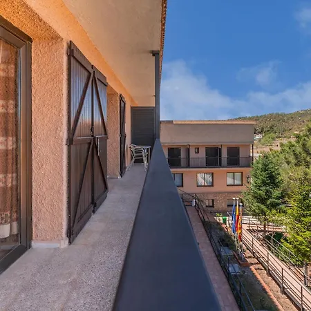 Hotel Mora-3