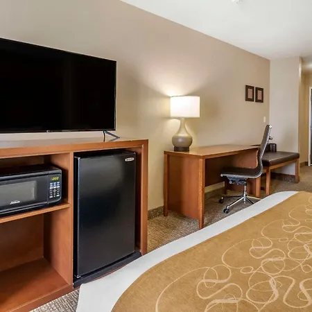 Comfort Suites Coralville I-80-3