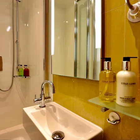 Sheridan Guest House-3