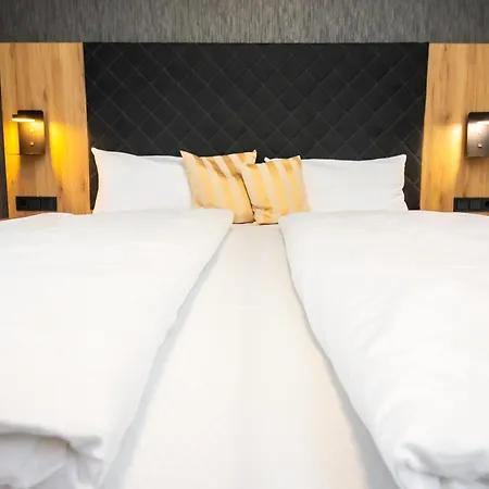 b-vier Hotel Bad Driburg-2