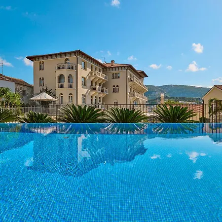 Arbiana Heritage Hotel-3