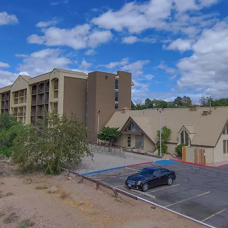 Hotel 505-2
