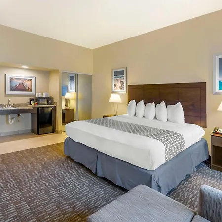 Best Western Naples Plaza Hotel-2