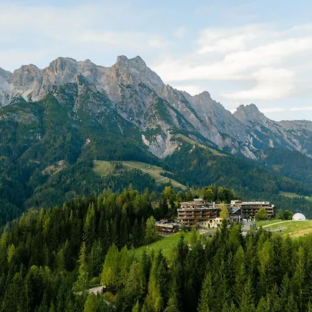 Holzhotel Forsthofalm-3