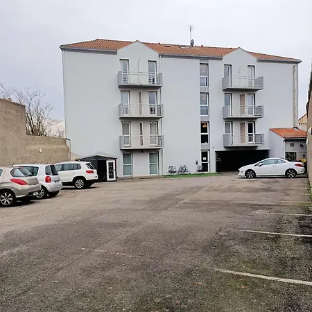 Brit Hotel Les Alizes-2