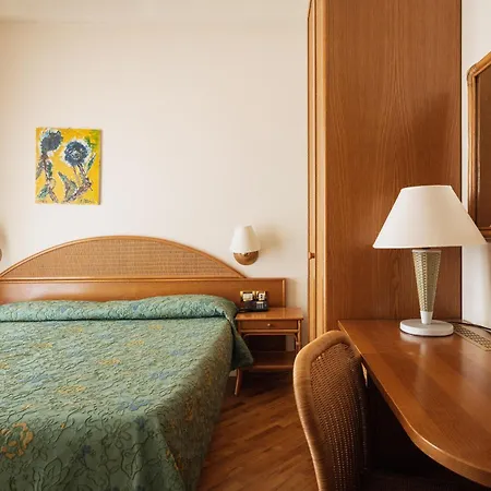 Hotel Scogliera-3