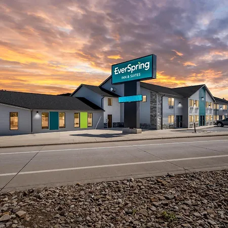 Everspring Inn & Suites-3