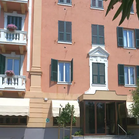Hotel Flora-2