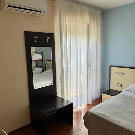Hotel Pensione Bologna-2
