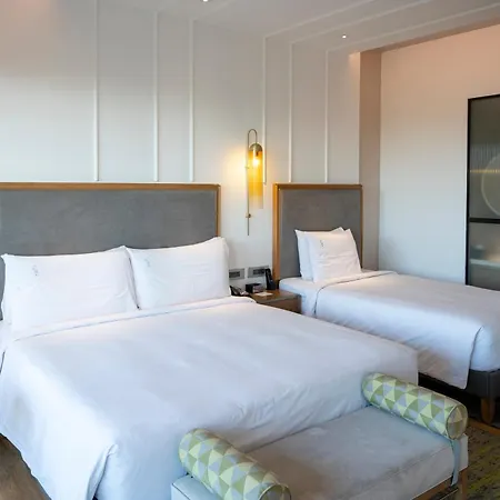 Holiday Inn Goa Candolim-2