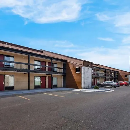 Econo Lodge-3