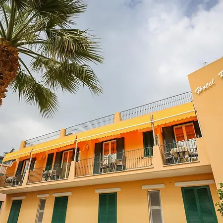 Hotel Rivamare-3