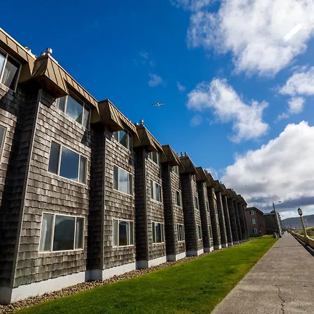 Ebb Tide Oceanfront Inn-2