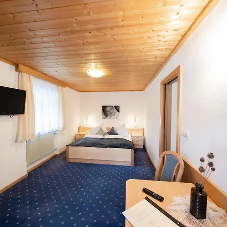 Hotel Das Lisann-2