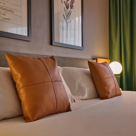 Hotel Malcom And Barret-2