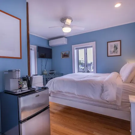 Prince Albert Guest House, Provincetown-3