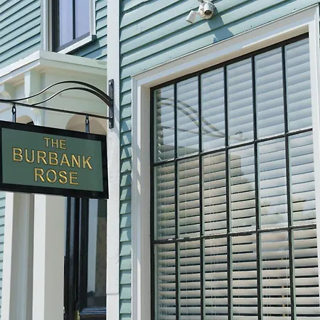 The Burbank Rose Inn-3