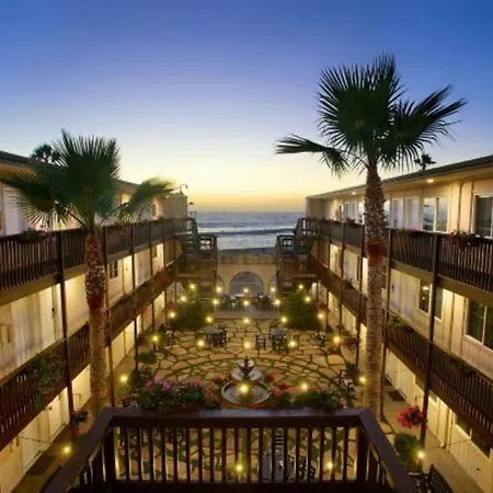 Ocean Beach Hotel-3