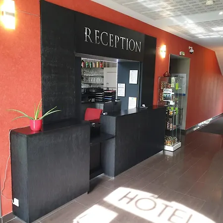 Brit Hotel Spa Le Connetable-3