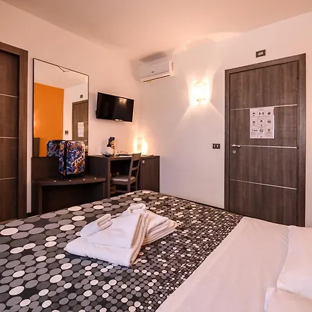 Hotel Rainbow Resort-3