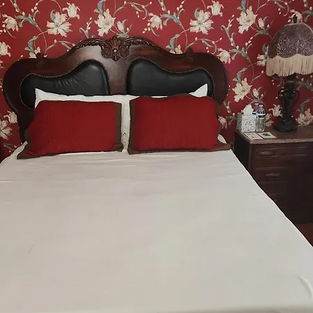 Greystone Manor Bed & Breakfast-3