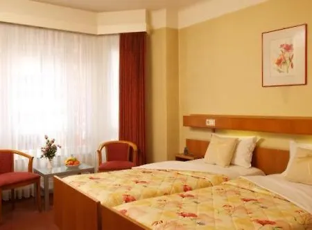 Hotel Zurich-2