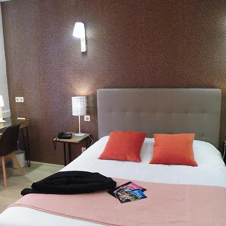 Brit Hotel Roanne - Le Grand Hôtel-2