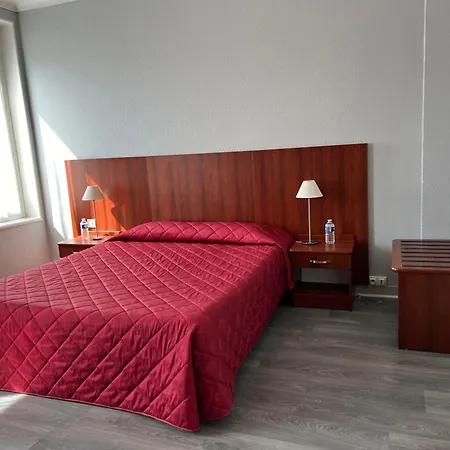 Hotel des Sports-3