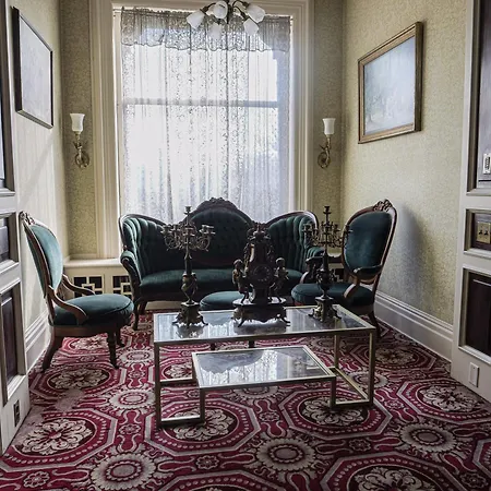 Henderson Castle Inn-2