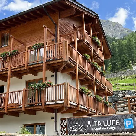 Alta Luce Mountain Lodge-3