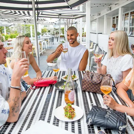 Cottesloe Beach Hotel-3