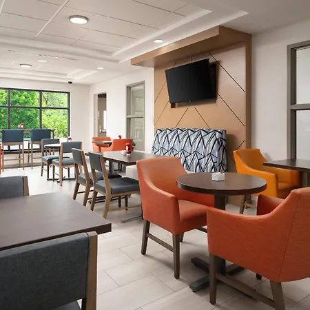 Holiday Inn Express Hotel & Suites Newport South By Ihg-3
